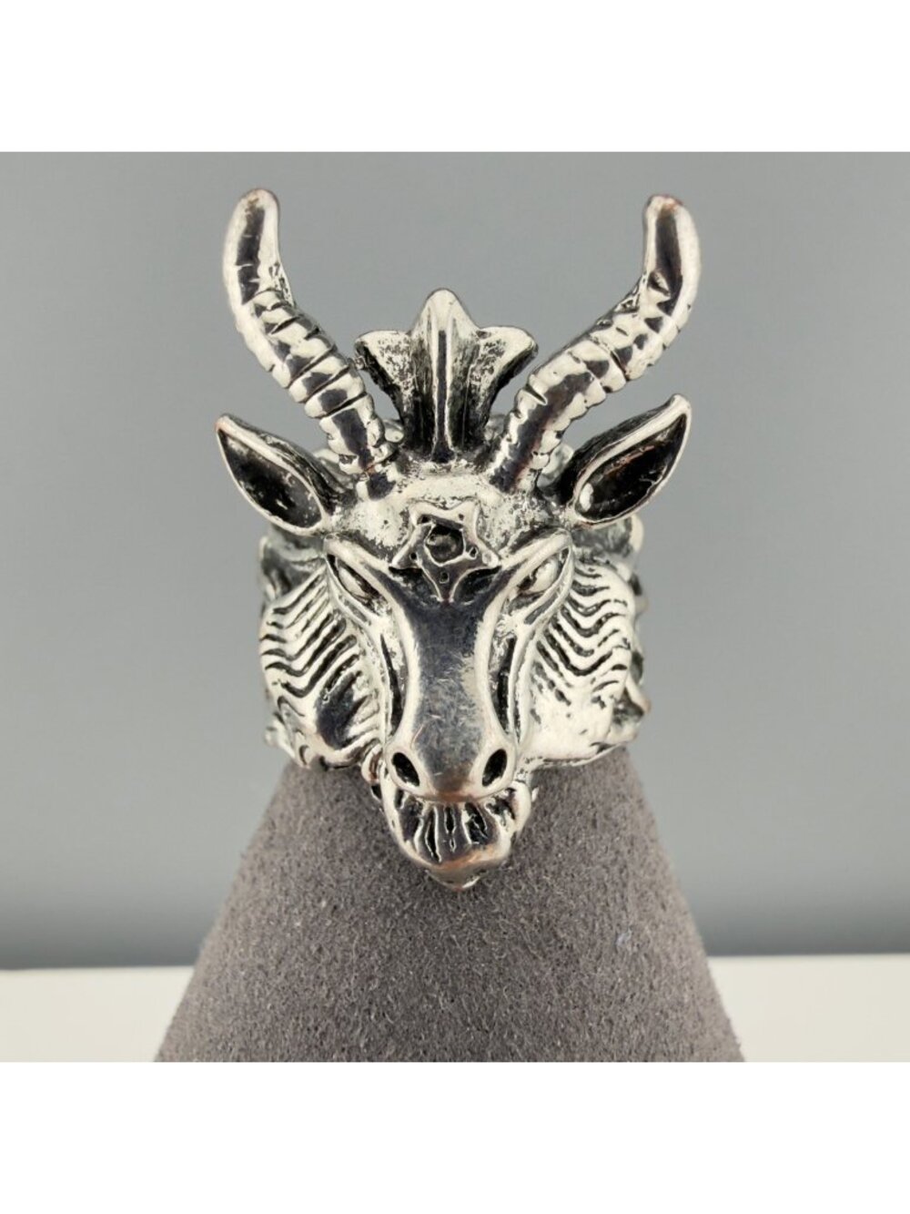 Goat Head Satanic Pentagram Ring Silver Tone Horned Gothic Ram Halloween